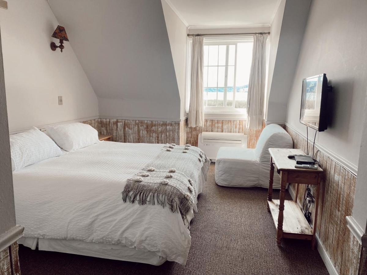 Hotel Marina Вичукен Екстериор снимка